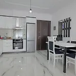 Aldisen * Саранда